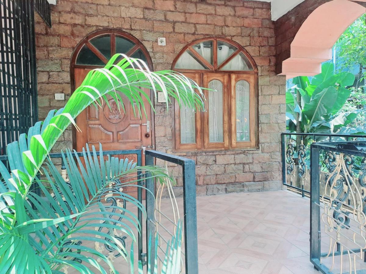 Strawberry Swing Homestay Guwahati Dış mekan fotoğraf