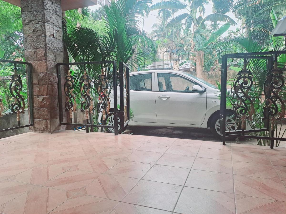 Strawberry Swing Homestay Guwahati Dış mekan fotoğraf
